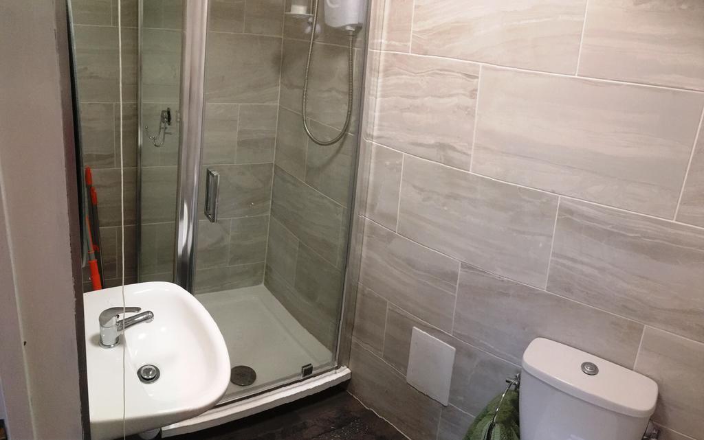 Ty Mynydd Lodge Holiday Home Cardiff Ngoại thất bức ảnh
